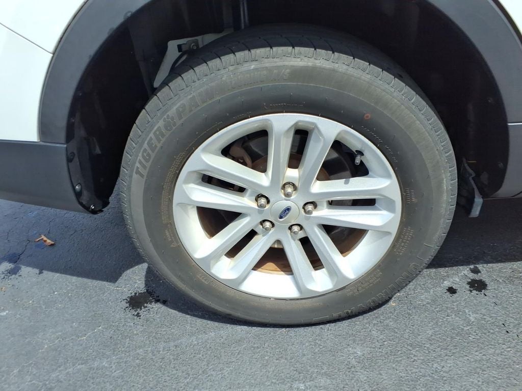 2017 Ford Explorer Base