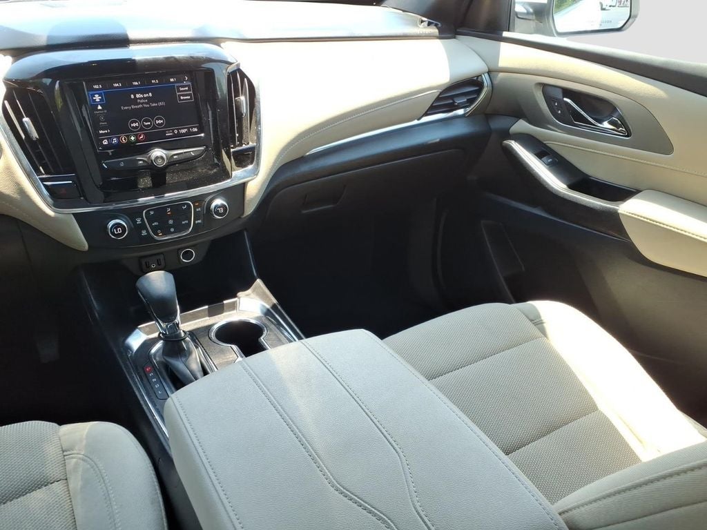 2023 Chevrolet Traverse LS w/1FL