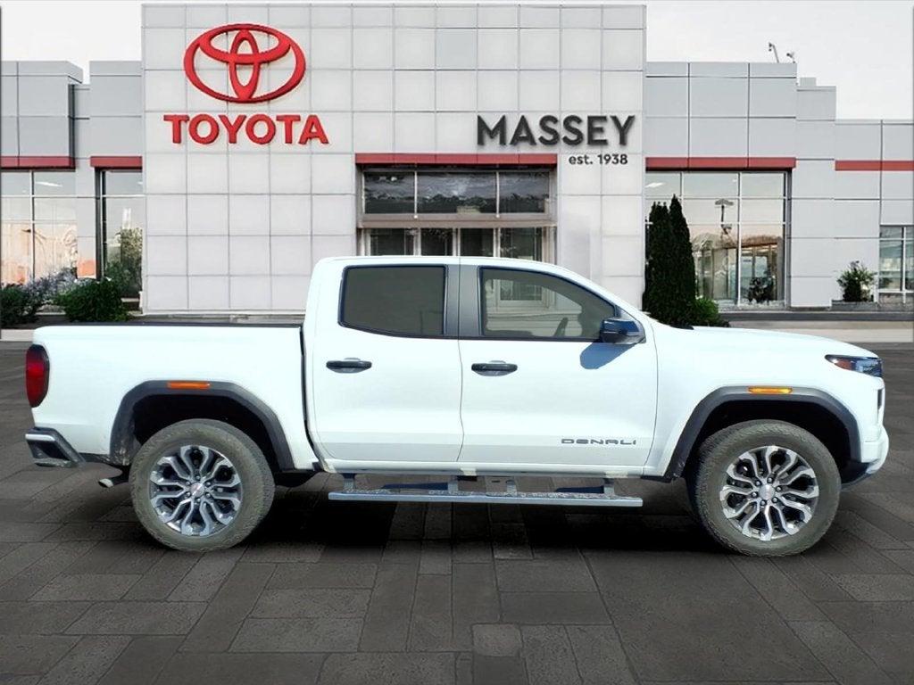 2024 GMC Canyon Denali