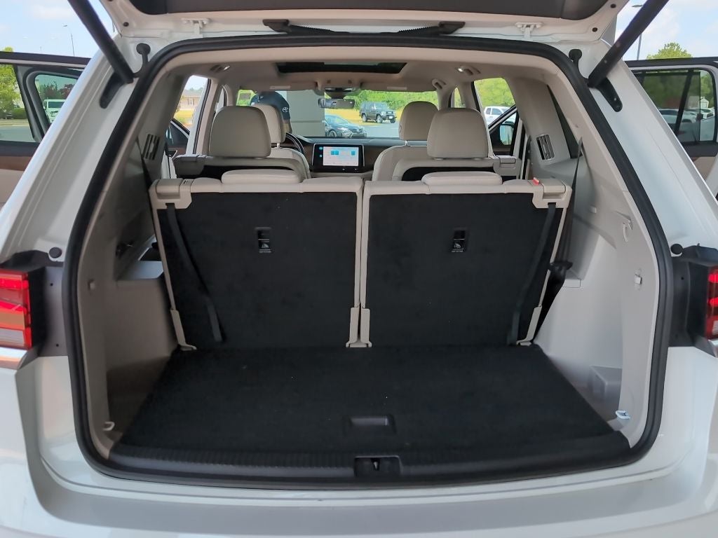 2025 Volkswagen Atlas 2.0T SE w/Technology