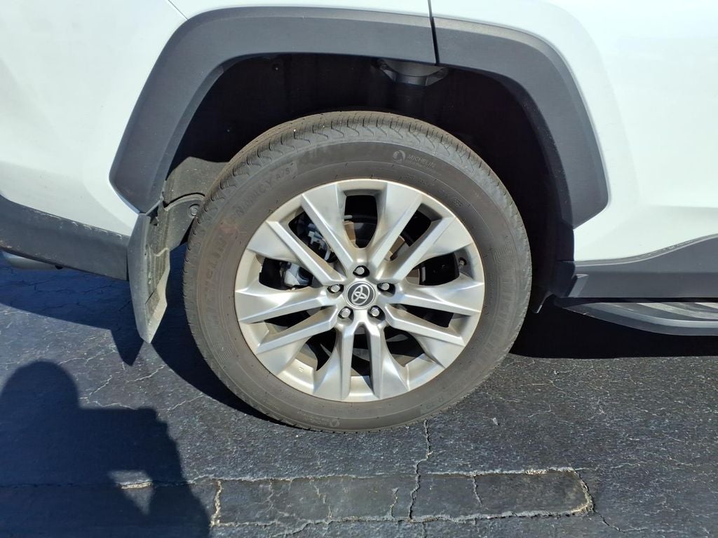 2024 Toyota RAV4 XLE Premium