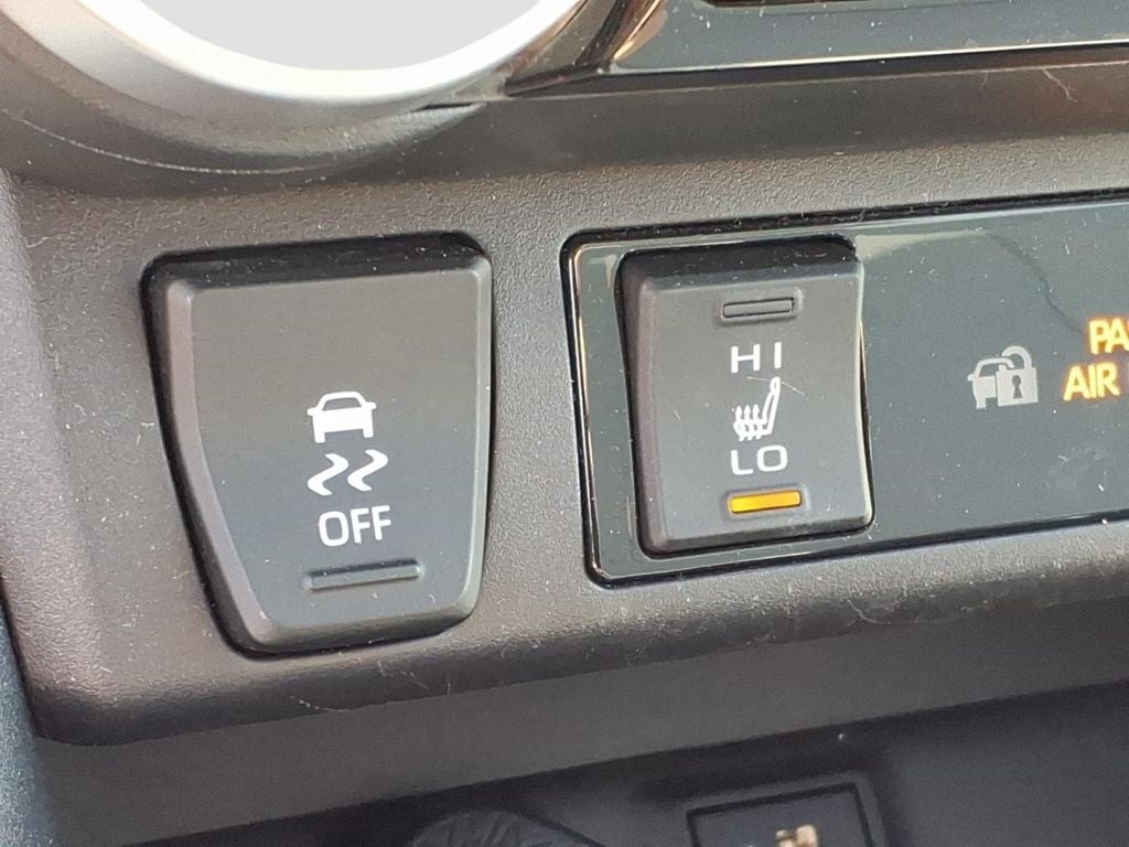 2025 Toyota RAV4 XLE Premium Weather Pkg, Upgrade Audio