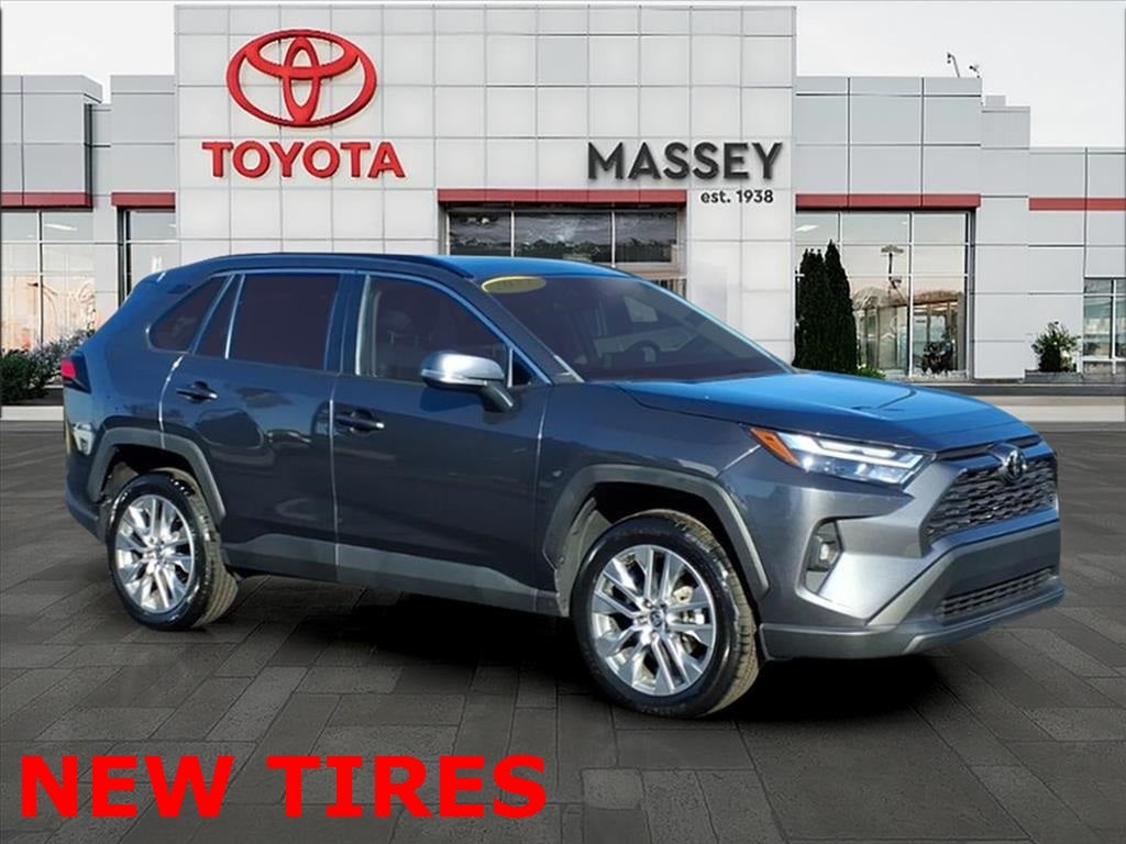 2022 Toyota RAV4 XLE Premium