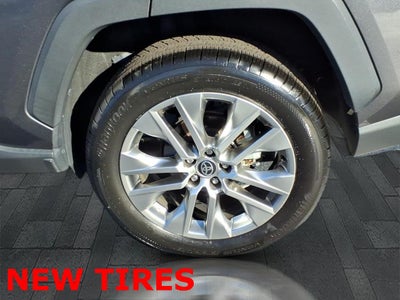 2022 Toyota RAV4 XLE Premium