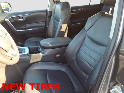 2022 Toyota RAV4 XLE Premium