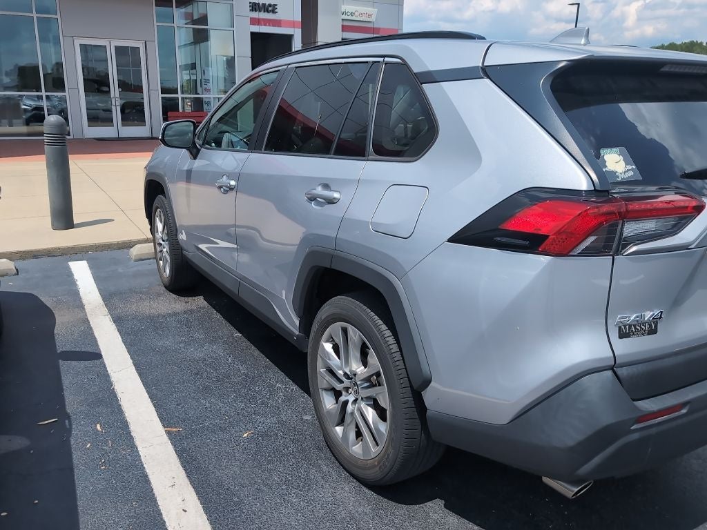 2023 Toyota RAV4 XLE Premium