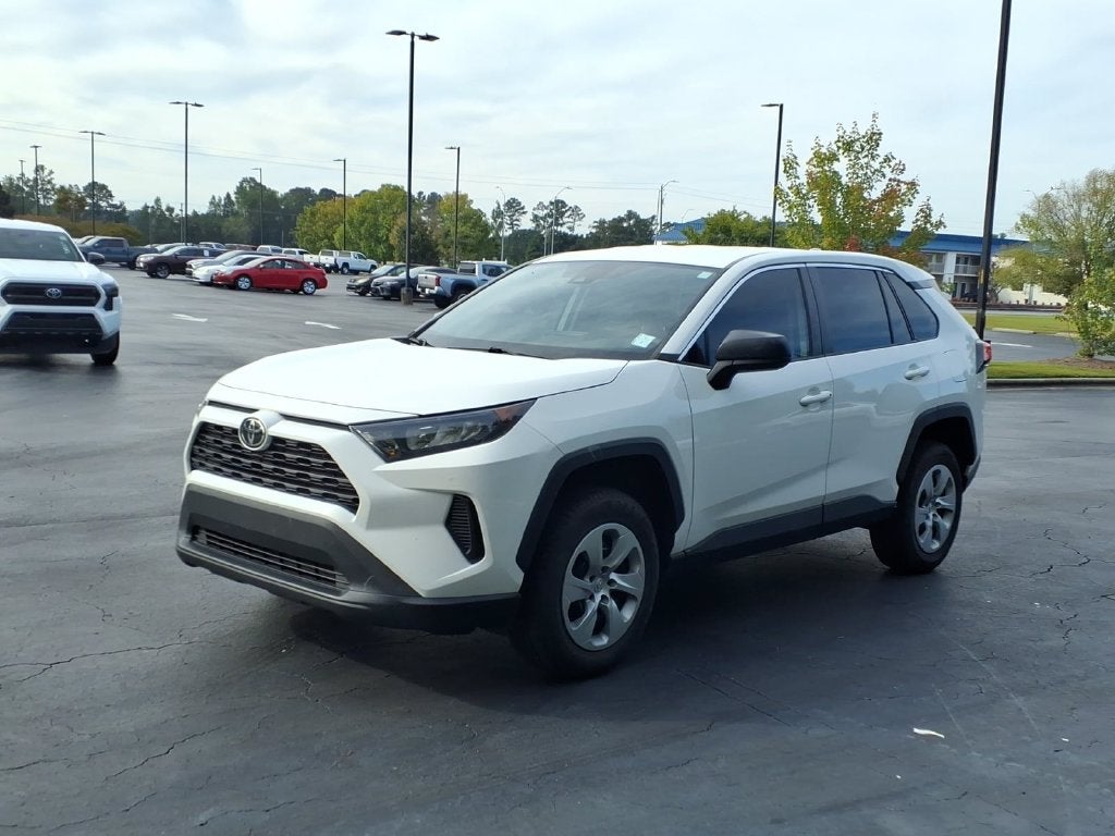 2022 Toyota RAV4 LE