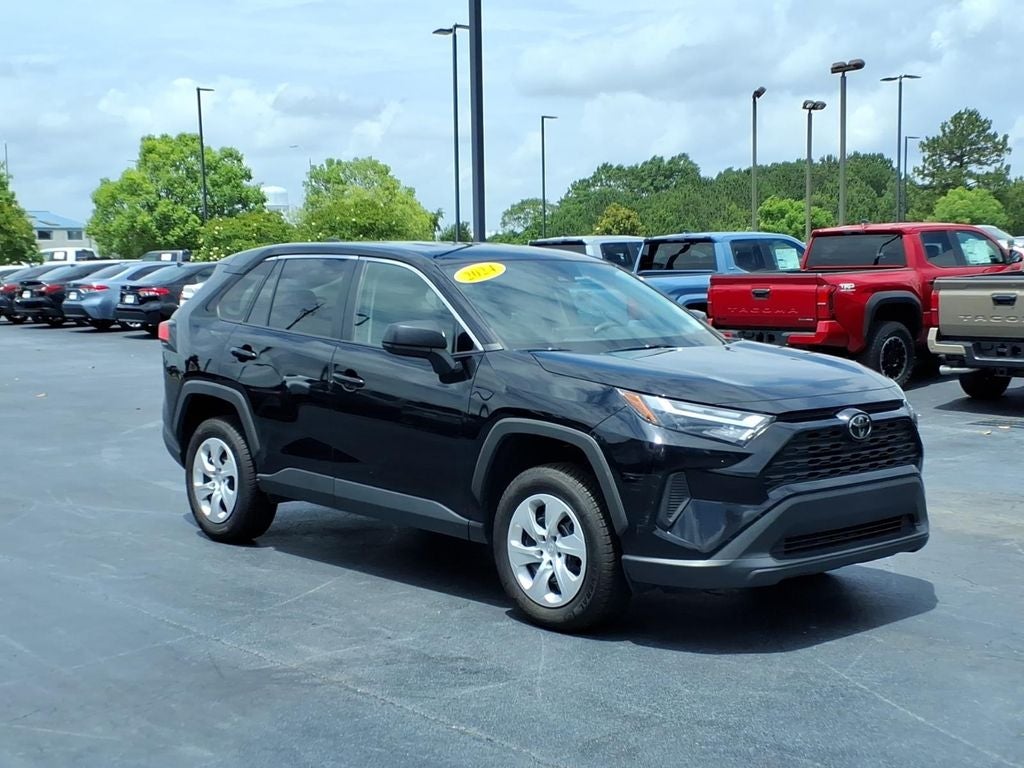 2024 Toyota RAV4 LE