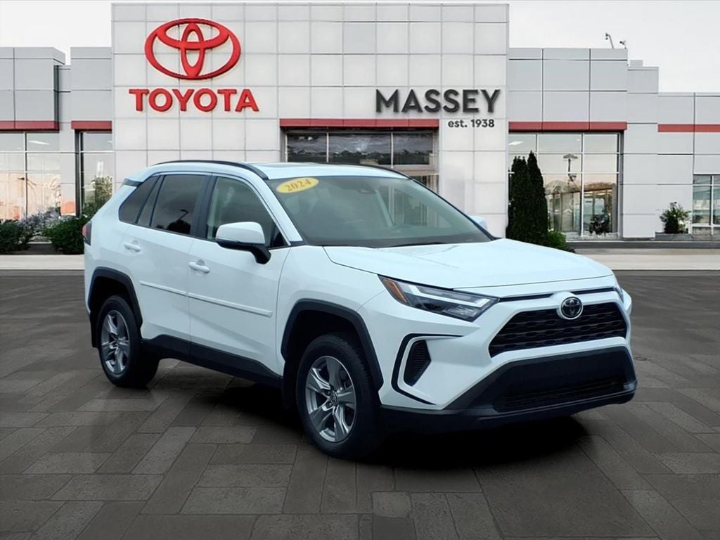 2024 Toyota RAV4 XLE AWD, Moonroof, Htd Seats