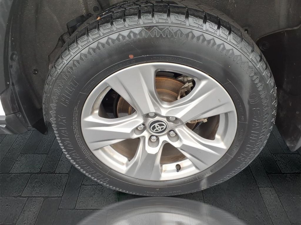 2024 Toyota RAV4 XLE AWD, Moonroof, Htd Seats