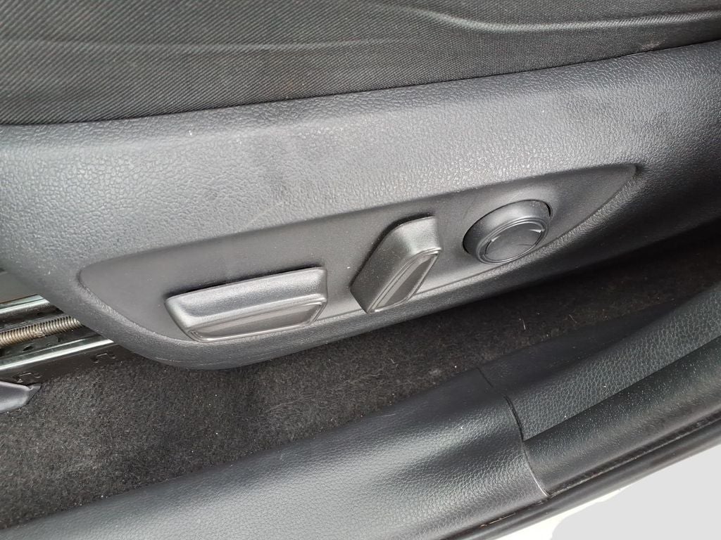 2024 Toyota RAV4 XLE AWD, Moonroof, Htd Seats