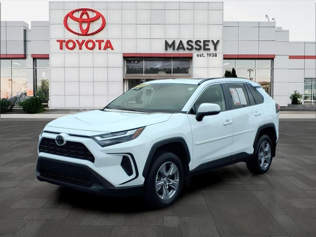 2024 Toyota RAV4 XLE AWD, Moonroof, Htd Seats