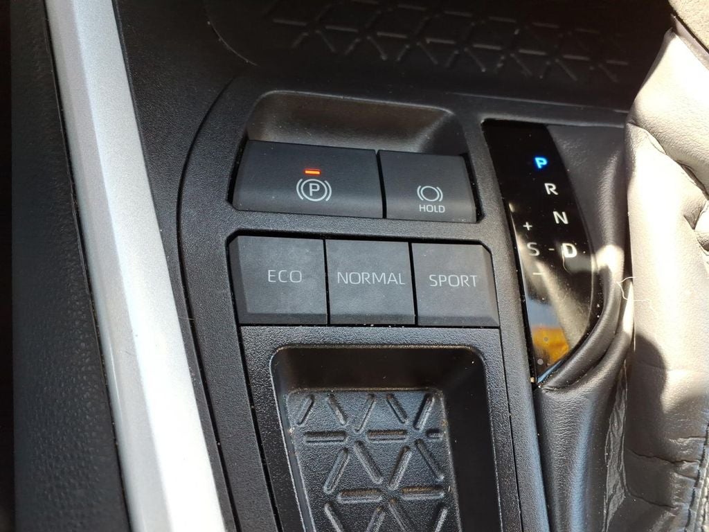 2024 Toyota RAV4 XLE Convenience Package