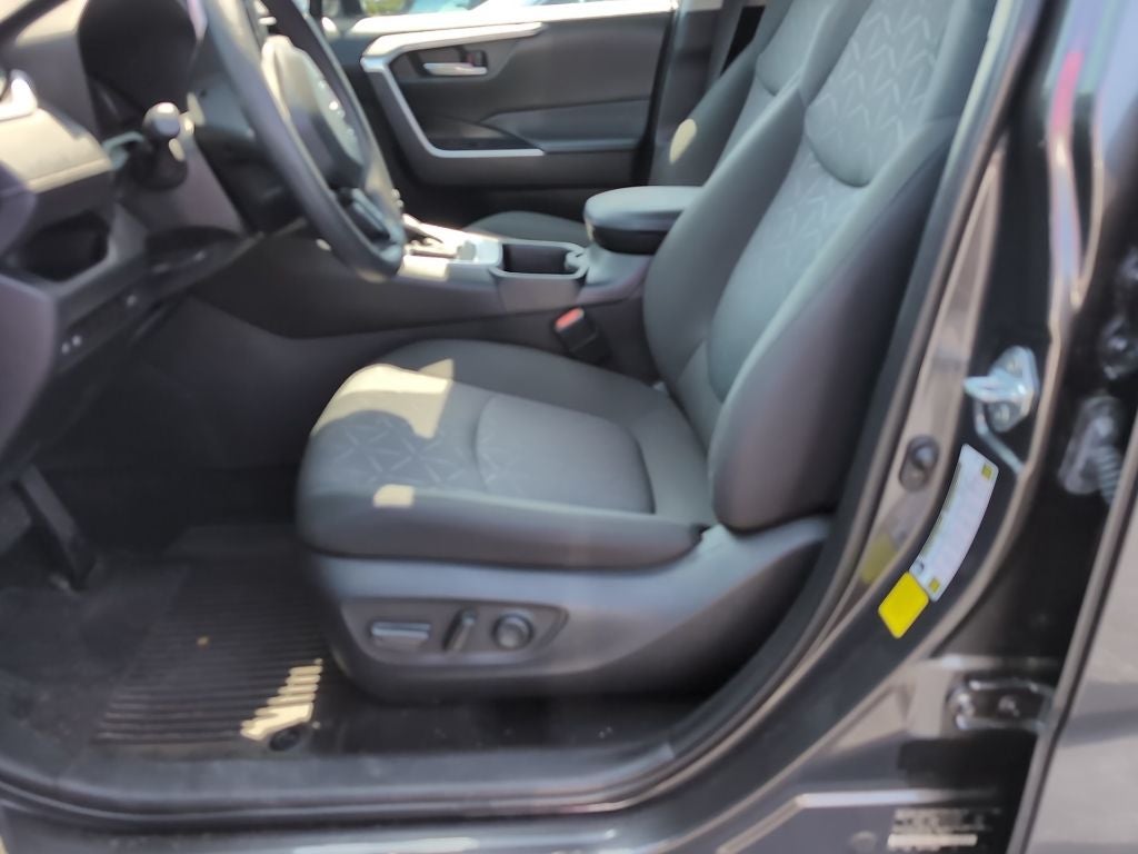 2023 Toyota RAV4 XLE Convenience Package