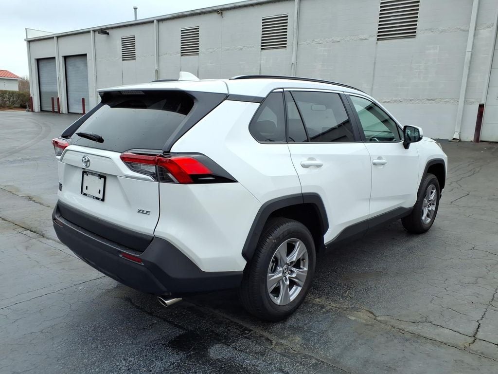 2025 Toyota RAV4 XLE