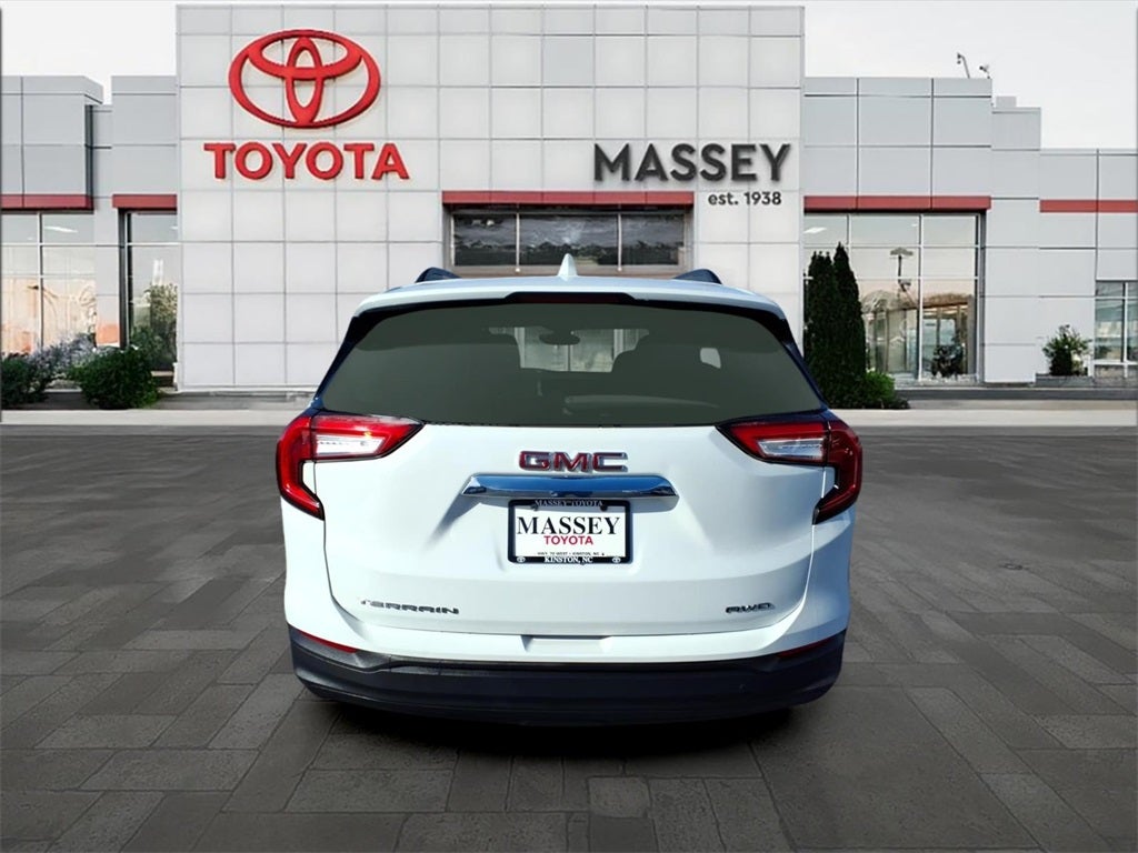 2024 GMC Terrain SLE