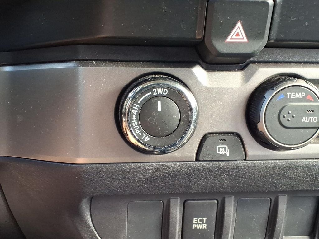 2022 Toyota Tacoma SR V6