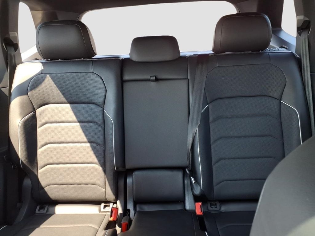 2022 Volkswagen Tiguan 2.0T SEL R-Line