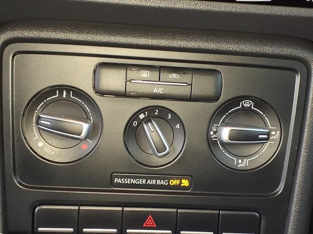 2019 Volkswagen Beetle 2.0T S