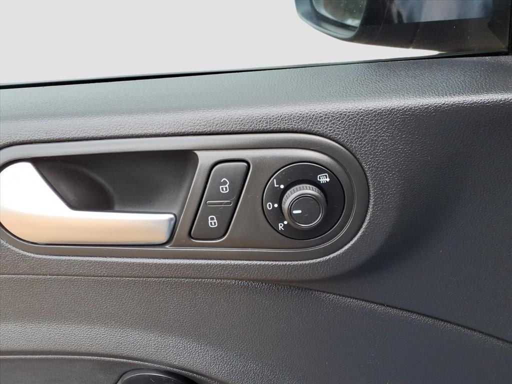 2019 Volkswagen Beetle 2.0T S