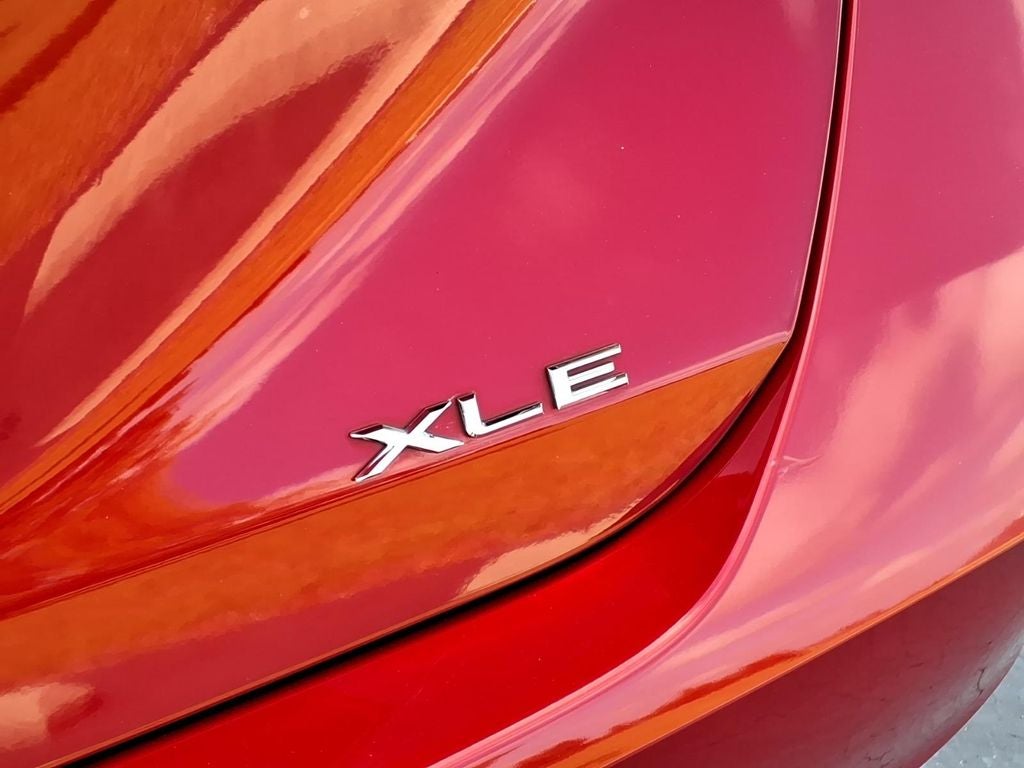 2021 Toyota Avalon XLE