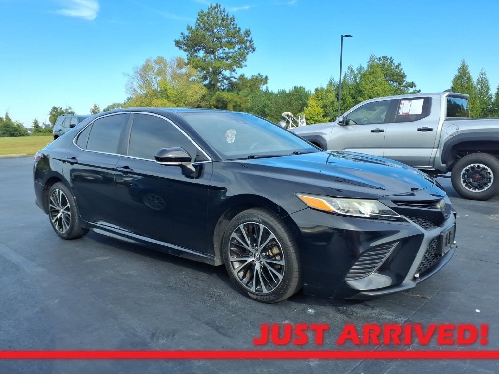 2019 Toyota Camry SE