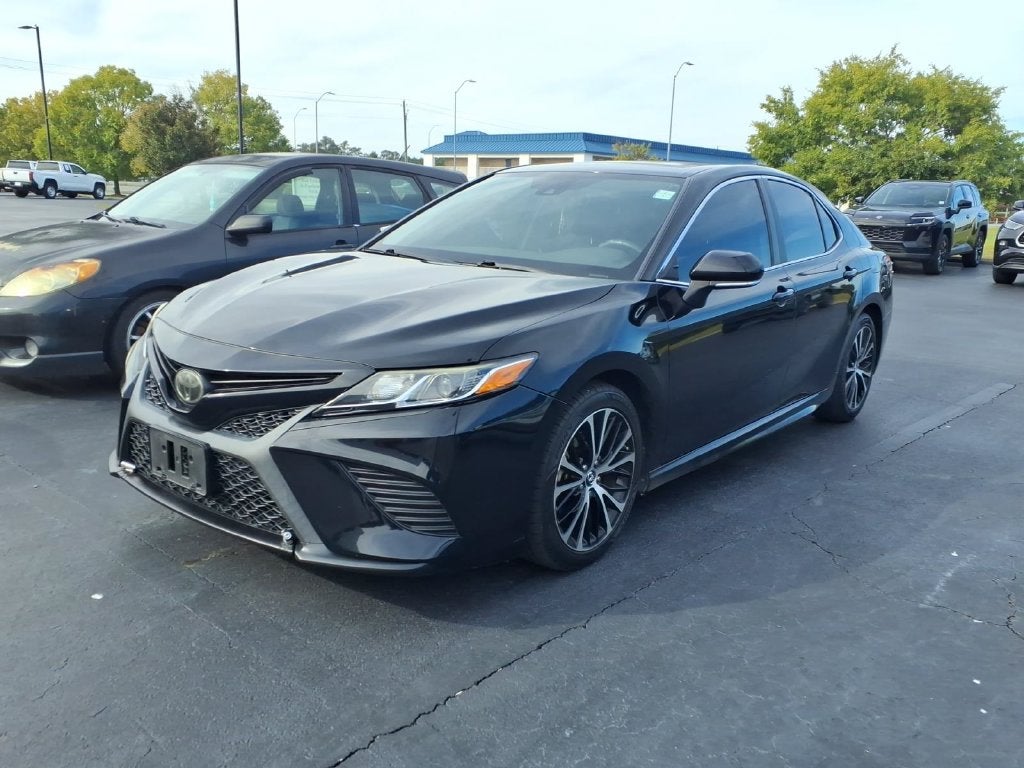 2019 Toyota Camry SE