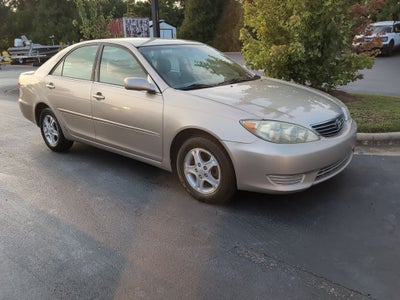 2005 Toyota Camry LE