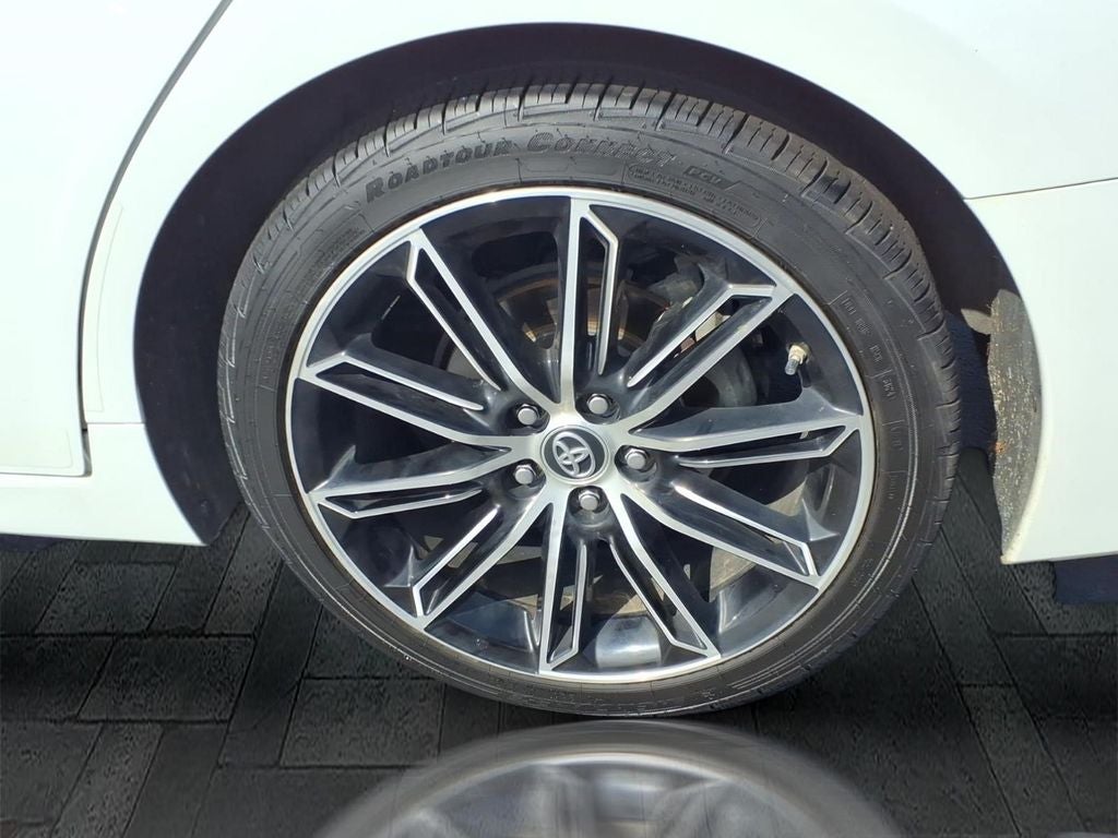 2019 Toyota Avalon Touring