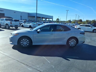 2023 Toyota Camry Hybrid LE