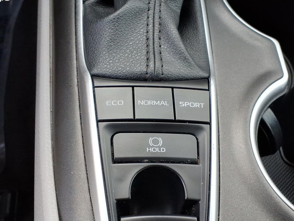 2024 Toyota Camry XLE V-6