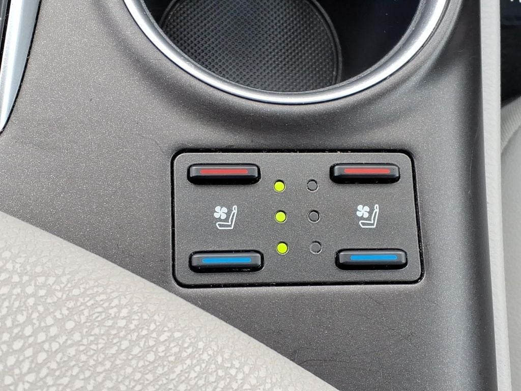 2024 Toyota Camry XLE V-6