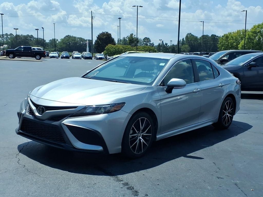 2022 Toyota Camry SE