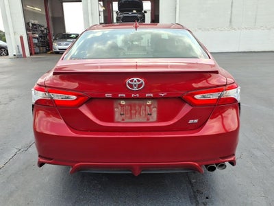 2020 Toyota Camry SE
