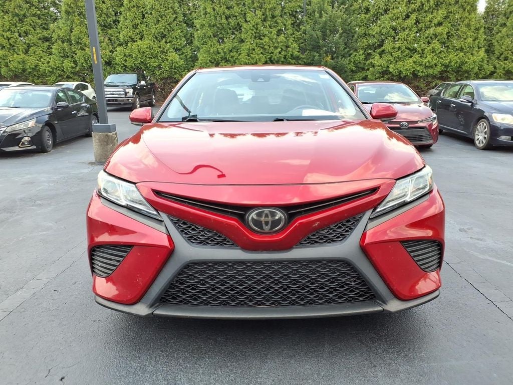 2020 Toyota Camry SE