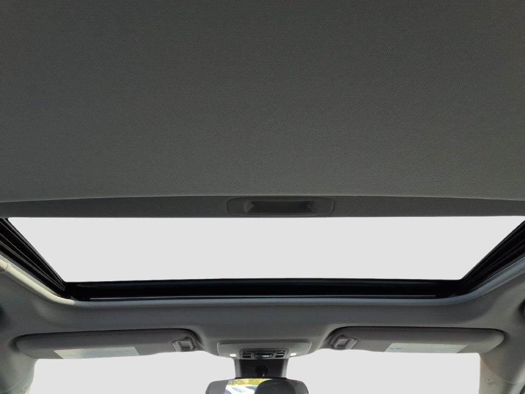 2023 Toyota Camry SE AWD, Moonroof, Cold Weather Pkg