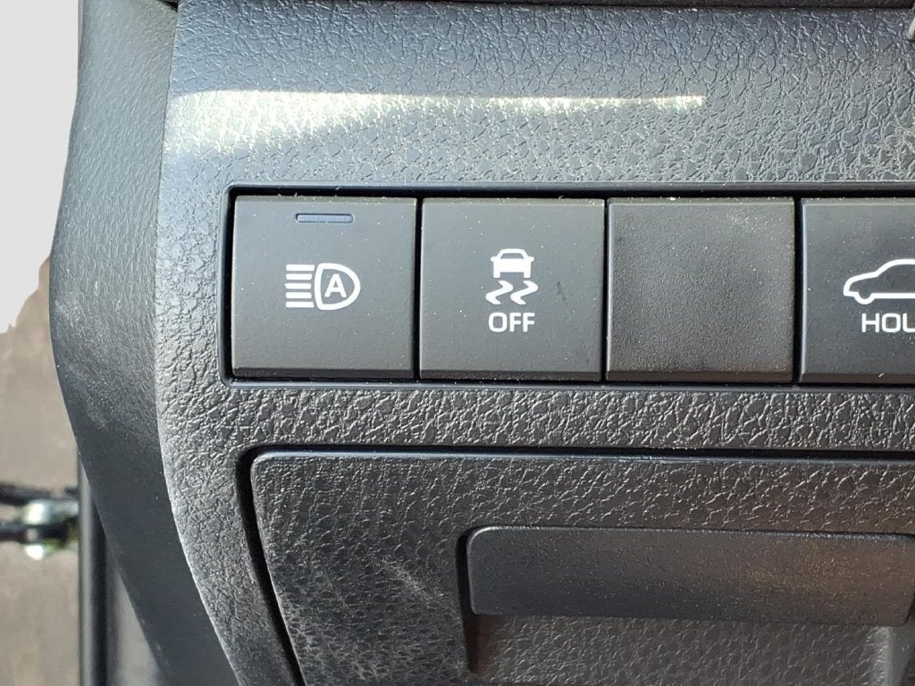 2023 Toyota Camry SE AWD, Moonroof, Cold Weather Pkg