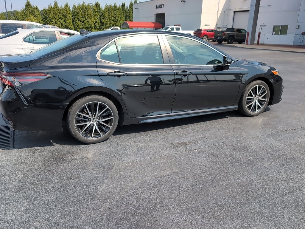 2023 Toyota Camry SE Moonroof, Cold Weather Pkg