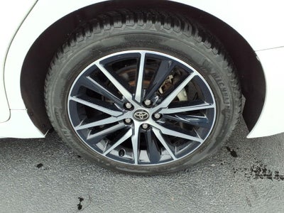 2022 Toyota Camry Hybrid SE