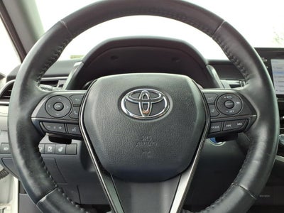 2022 Toyota Camry Hybrid SE