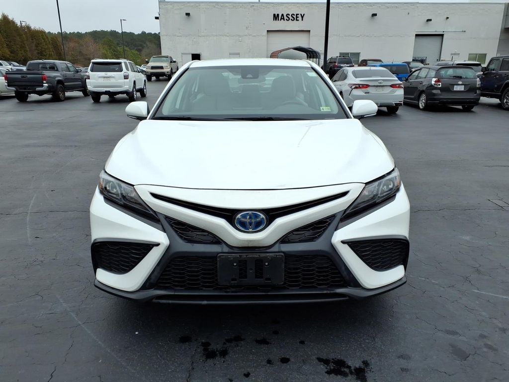 2022 Toyota Camry Hybrid SE