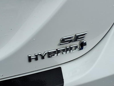 2022 Toyota Camry Hybrid SE