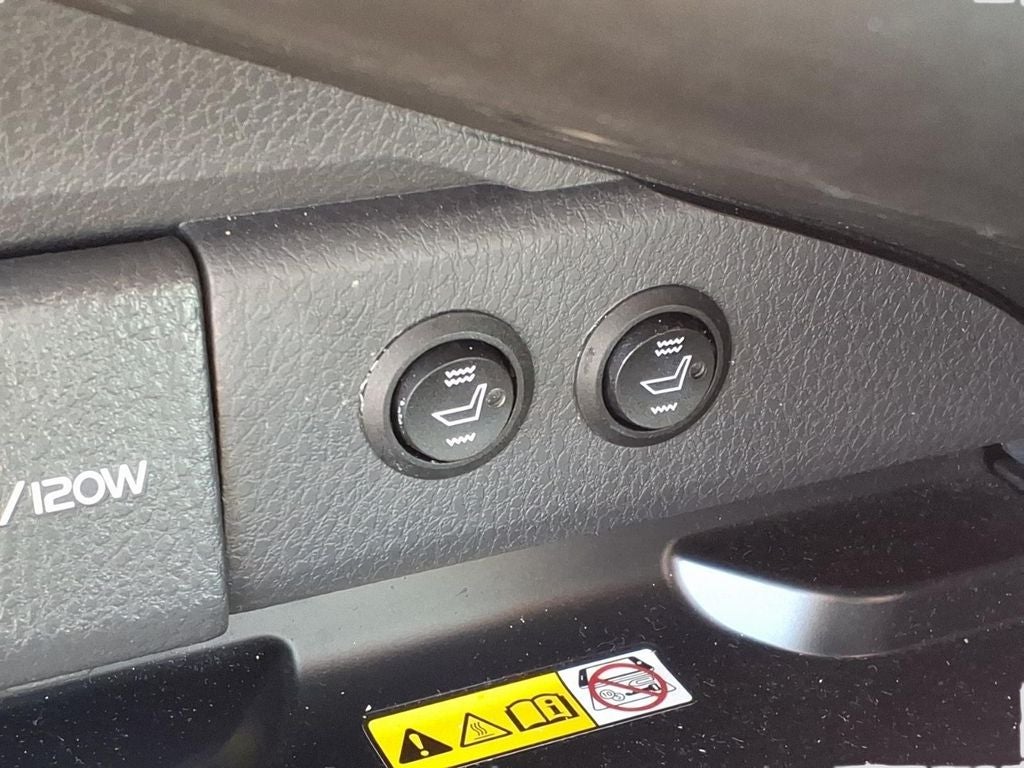 2024 Toyota Camry Hybrid LE Moonroof, Audio Plus