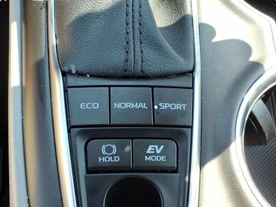 2024 Toyota Camry Hybrid LE Moonroof, Audio Plus