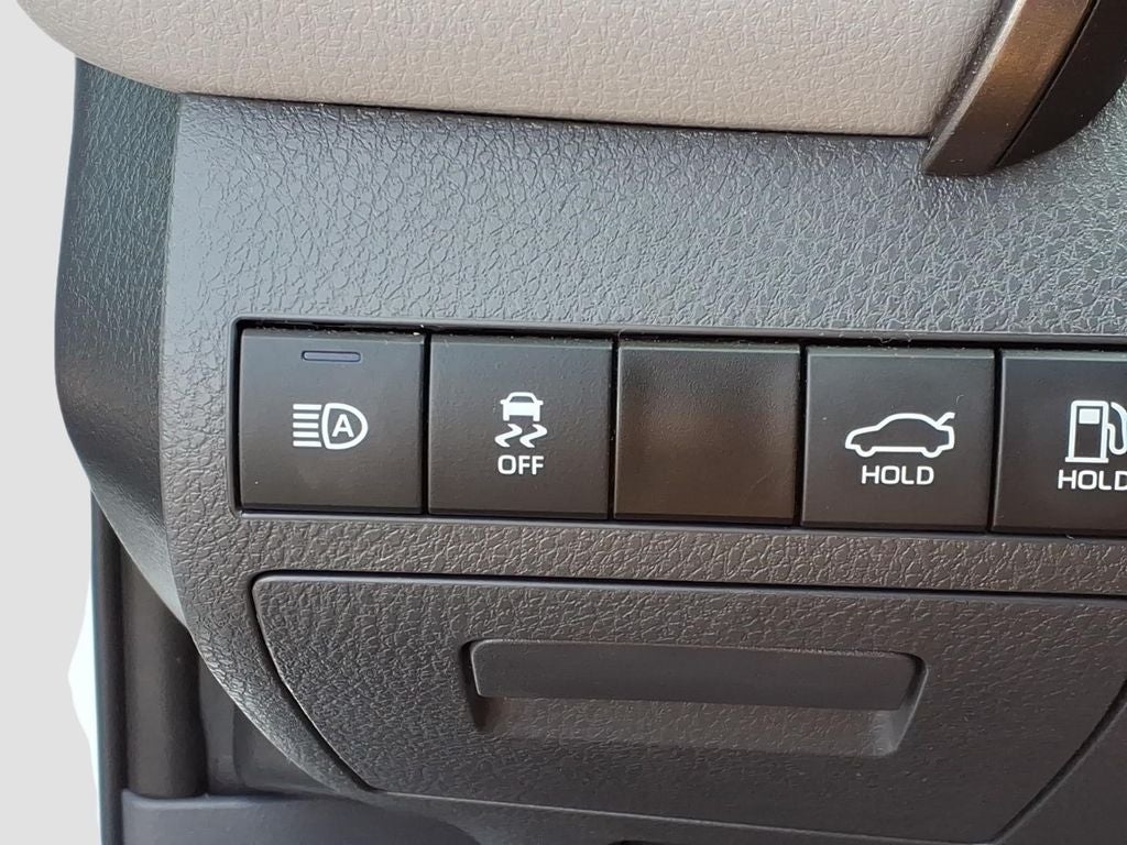 2024 Toyota Camry Hybrid LE Moonroof, Audio Plus
