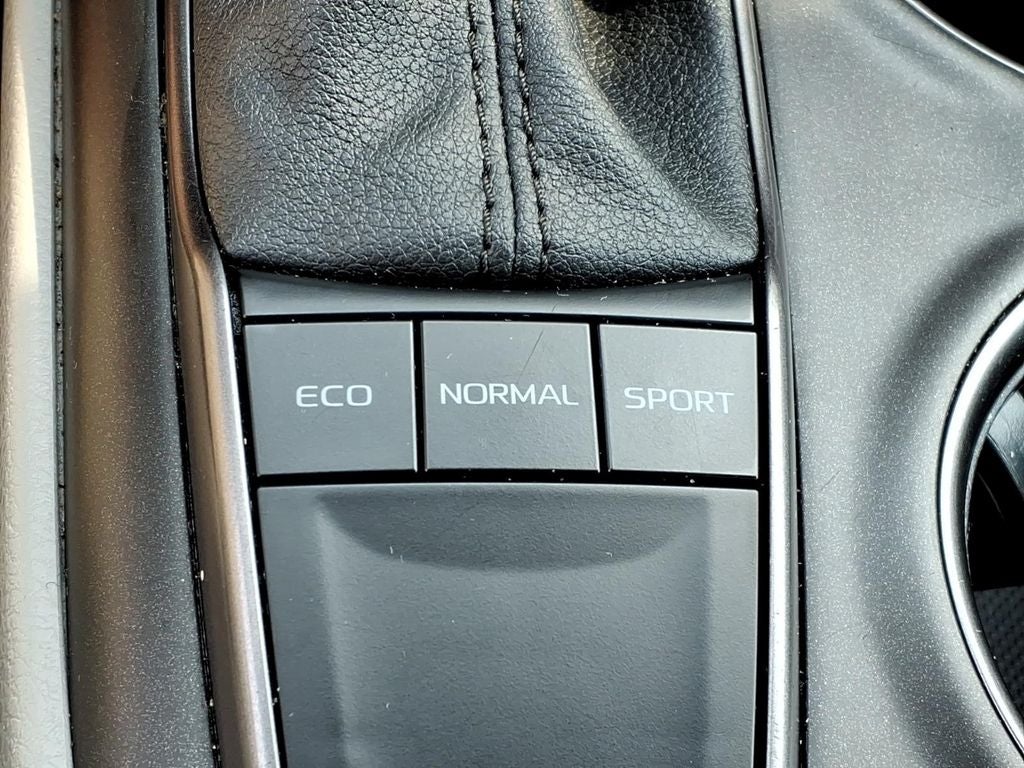 2024 Toyota Camry SE Moonroof, Htd Seats