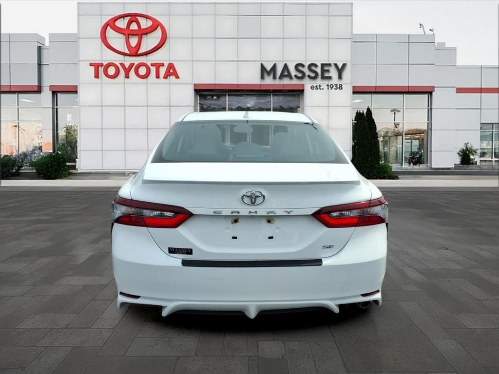 2024 Toyota Camry SE Moonroof, Htd Seats