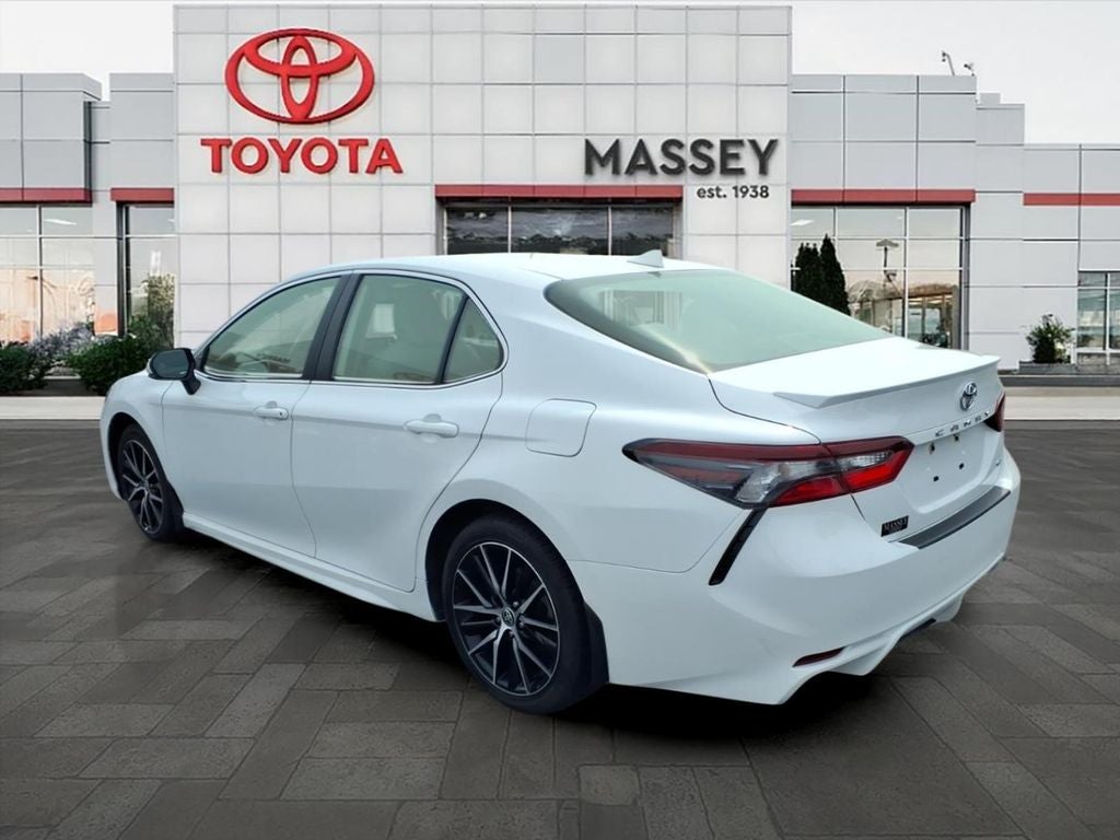 2024 Toyota Camry SE Moonroof, Htd Seats
