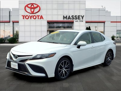 2024 Toyota Camry SE Moonroof, Htd Seats