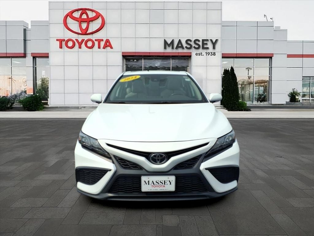 2024 Toyota Camry SE Moonroof, Htd Seats